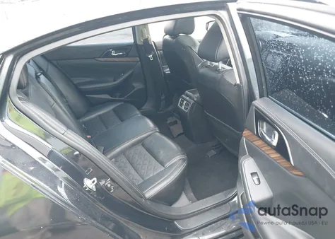 2017 Nissan Maxima 3.5 Platinum z USA, uszkodzony, nr VIN 1N4AA6AP1HC364881